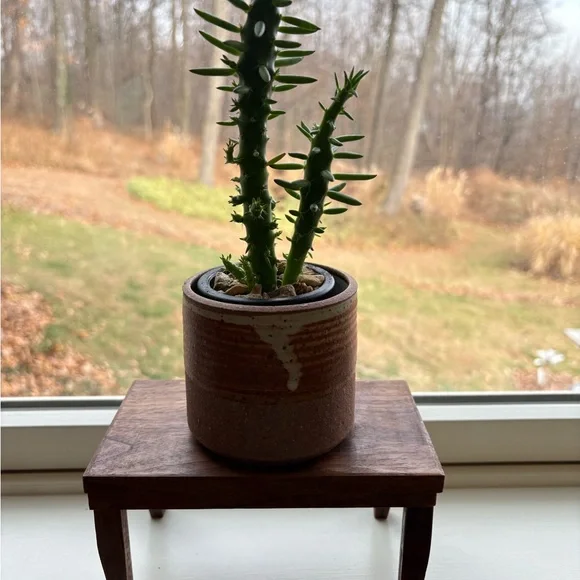 NEW Small Handmade Handcrafted Solid Walnut Wooden Dollhouse Table Plant Stand - Picture 7 of 11